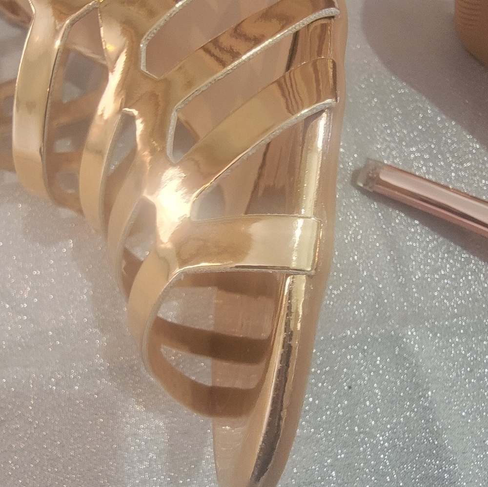 Metallic Gold Strappy Sexy Sandals/Stiletto Heels NEW!!🌟👠 - Picture 6 of 14